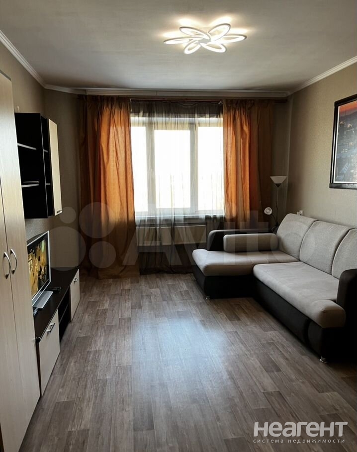 Сдается Многокомнатная квартира, 65 м²