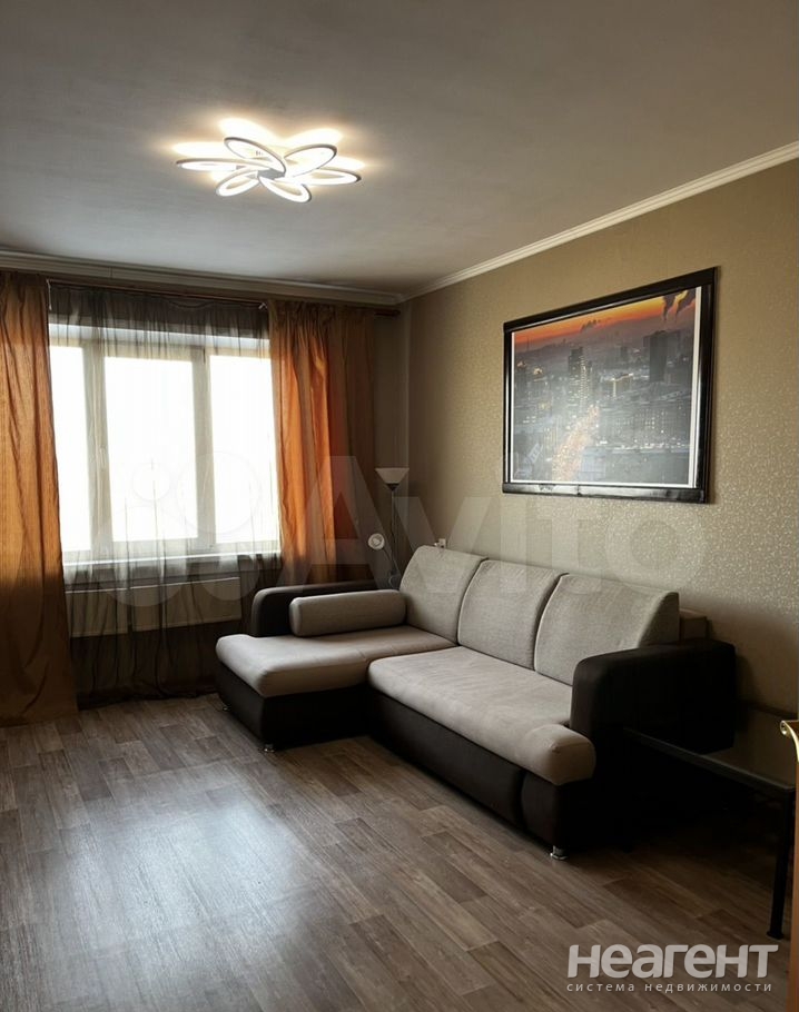 Сдается Многокомнатная квартира, 65 м²