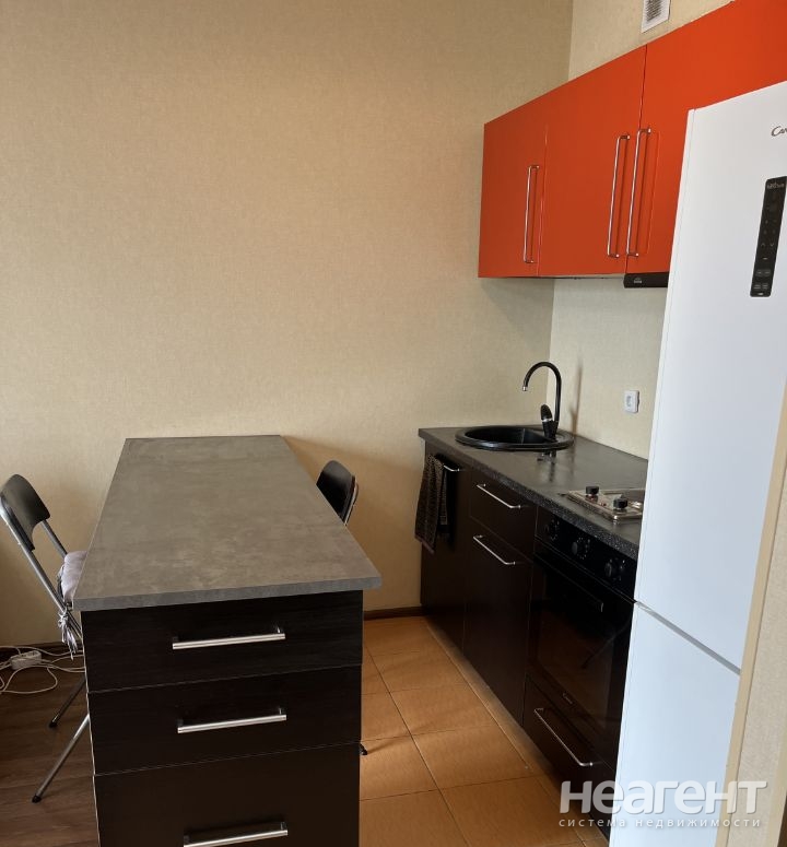 Сдается 1-комнатная квартира, 35 м²