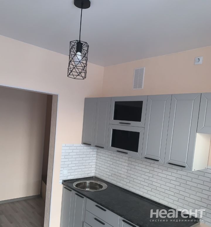 Сдается 1-комнатная квартира, 40 м²