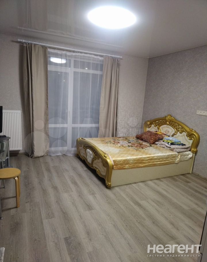 Сдается 1-комнатная квартира, 35 м²