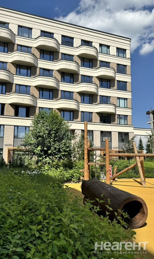 Продается 1-комнатная квартира, 40 м²