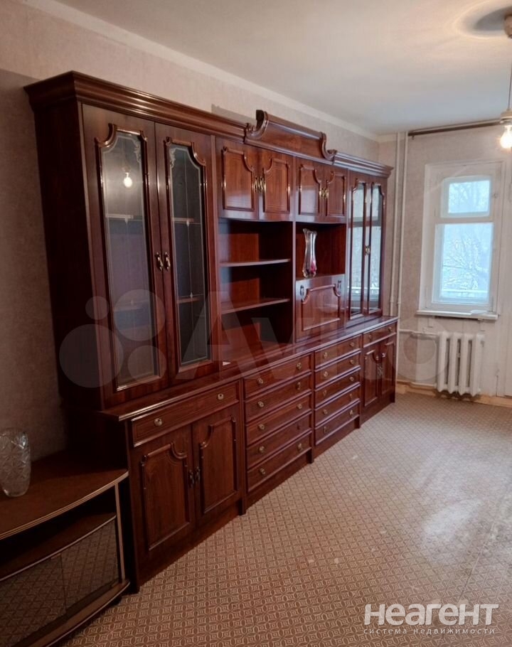 Сдается Многокомнатная квартира, 60 м²