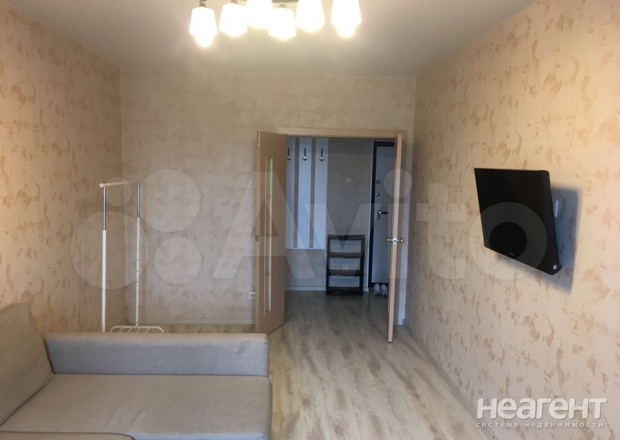 Сдается 1-комнатная квартира, 46 м²