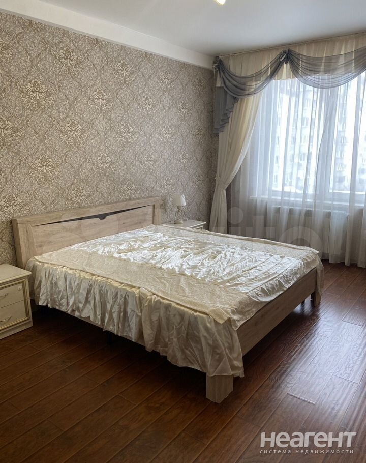 Сдается 2-х комнатная квартира, 68,6 м²