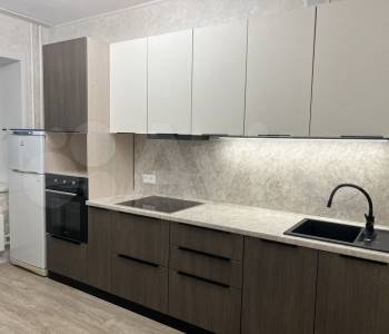 Продается 2-х комнатная квартира, 42 м²