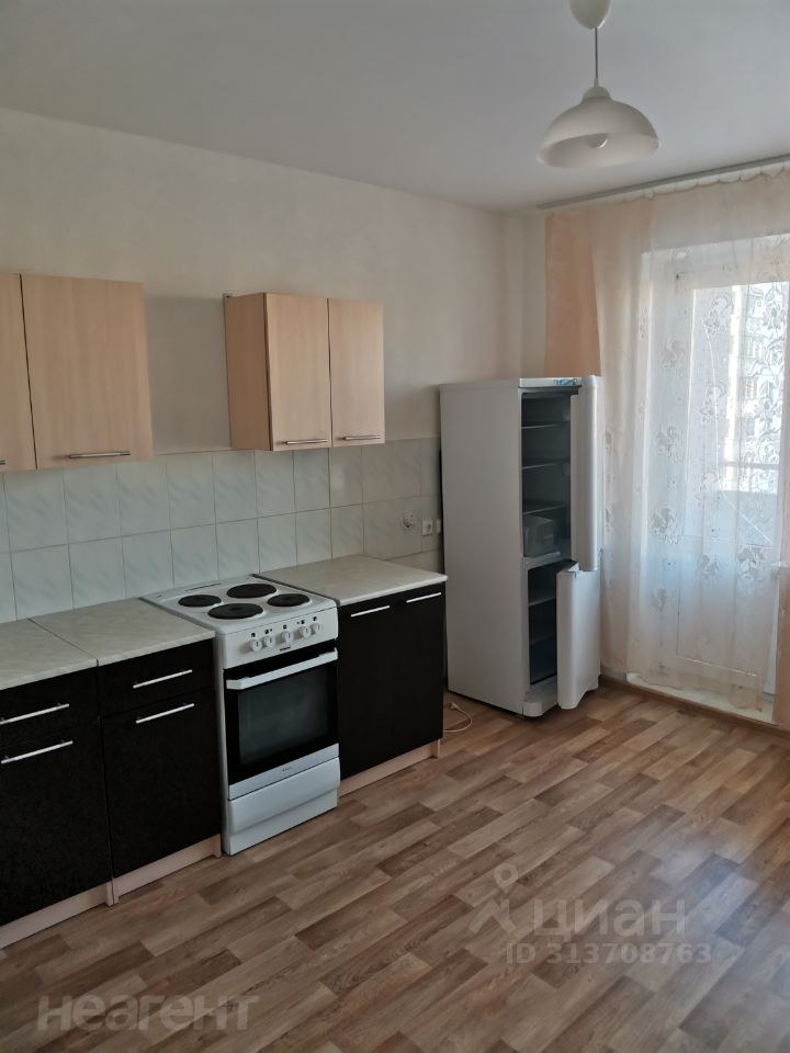 Сдается Многокомнатная квартира, 75 м²