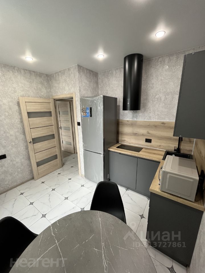 Сдается 1-комнатная квартира, 37 м²