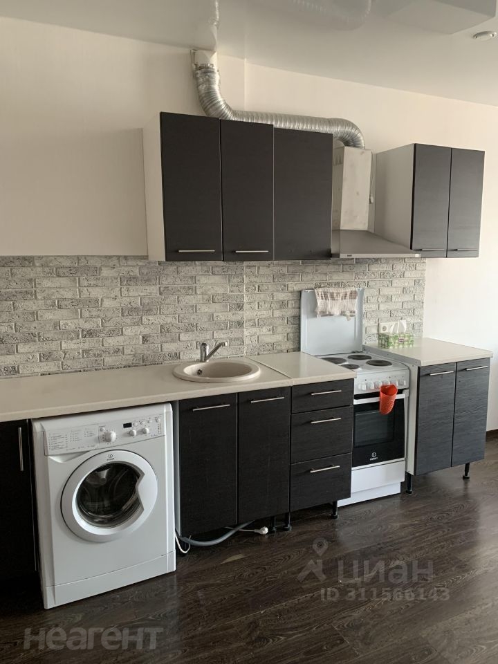 Сдается 1-комнатная квартира, 32 м²