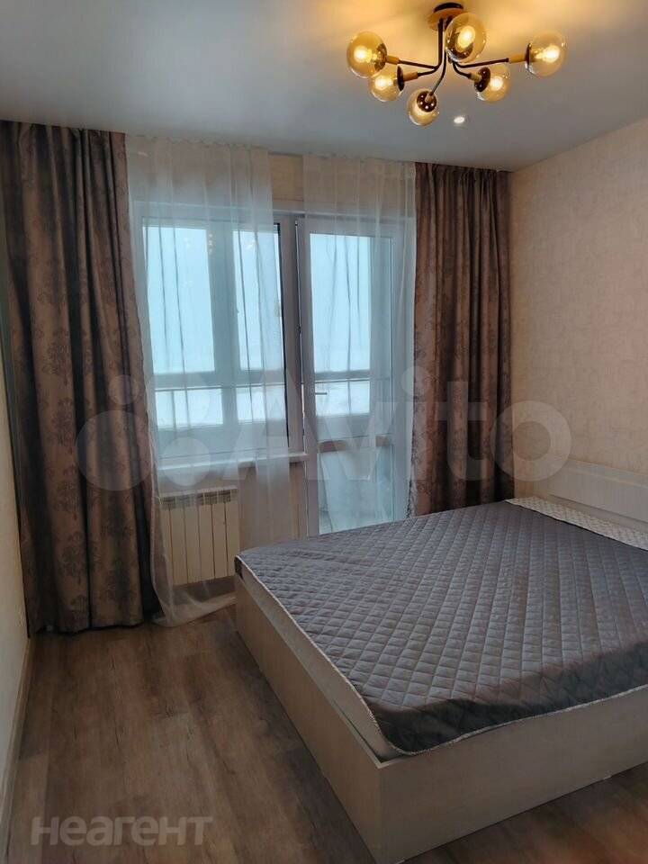 Сдается 1-комнатная квартира, 40 м²