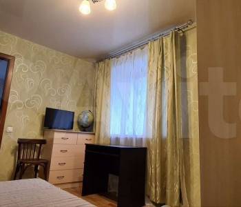 Продается Многокомнатная квартира, 64 м²