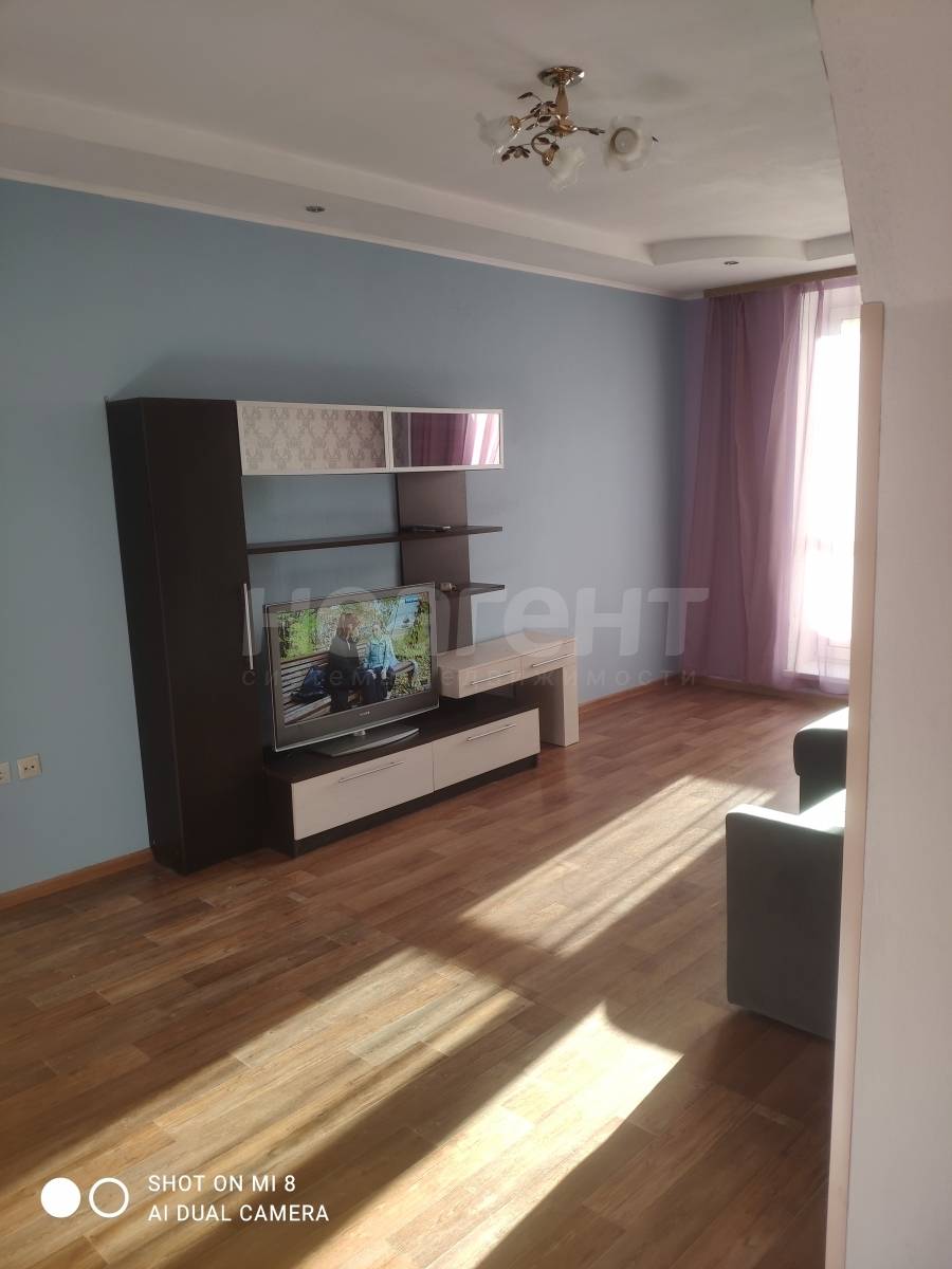 Сдается 2-х комнатная квартира, 70 м²