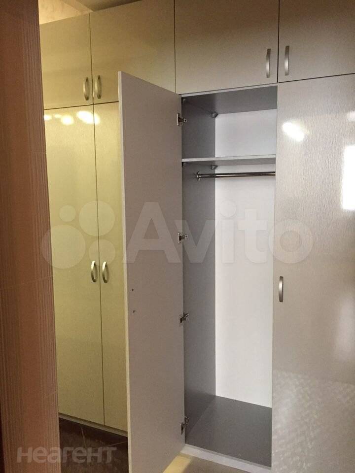 Сдается 2-х комнатная квартира, 77 м²