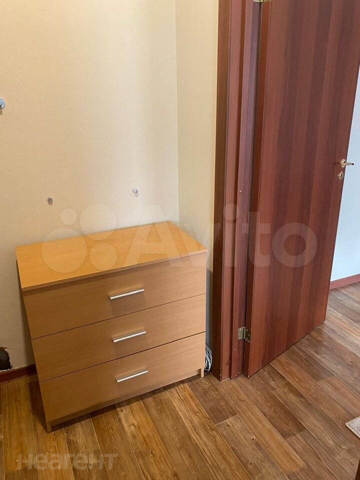 Сдается 1-комнатная квартира, 38 м²