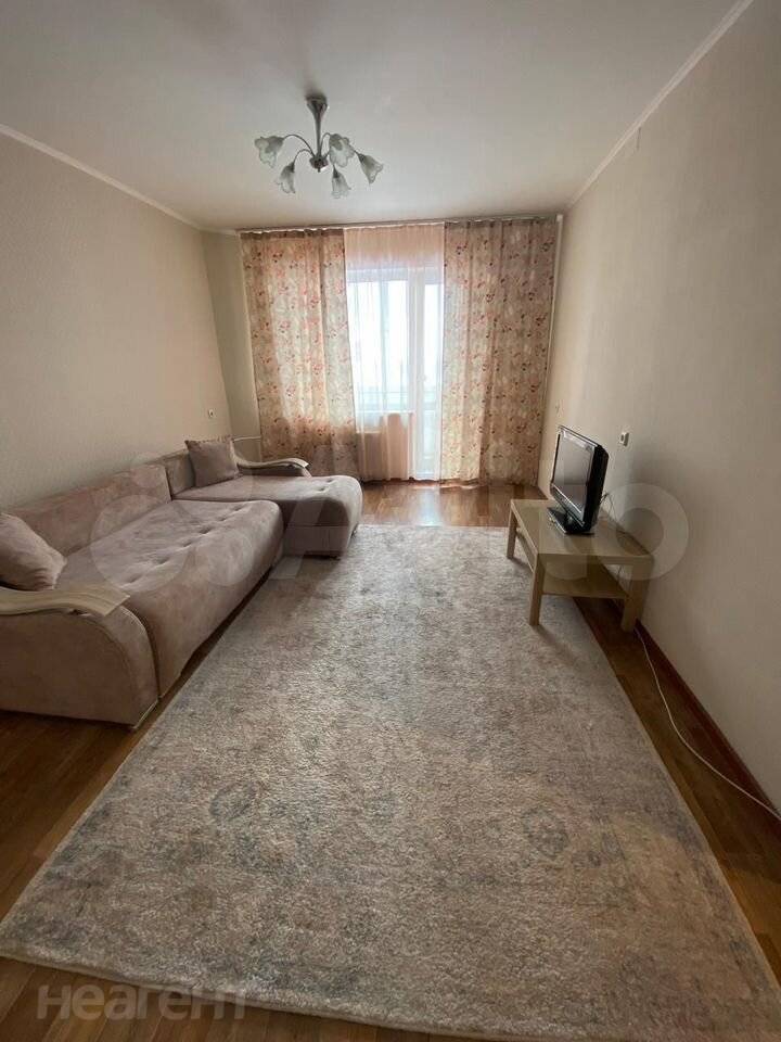 Сдается 1-комнатная квартира, 38 м²