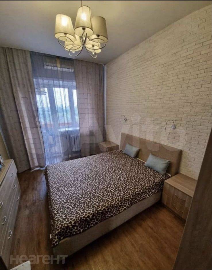 Сдается Многокомнатная квартира, 80 м²