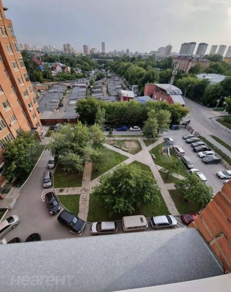 Сдается Многокомнатная квартира, 80 м²