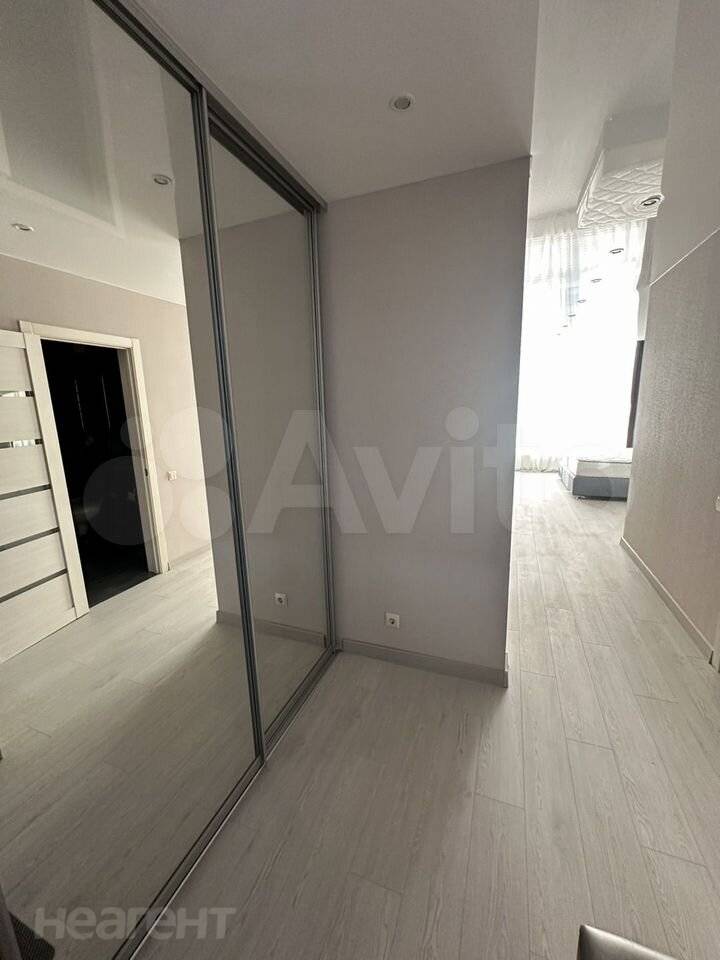 Сдается 1-комнатная квартира, 38 м²