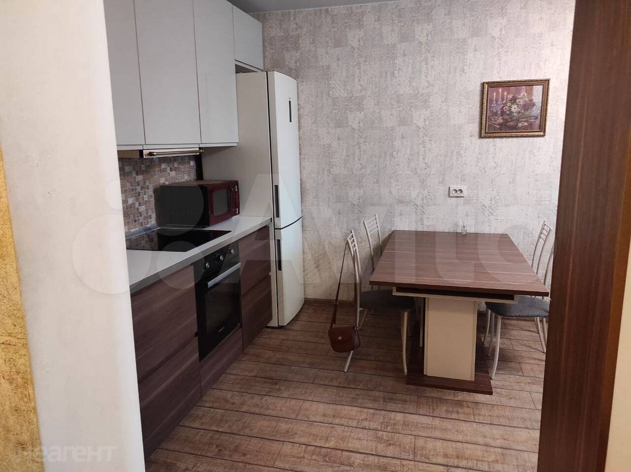 Сдается 1-комнатная квартира, 40 м²