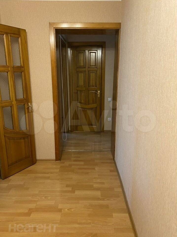 Сдается 2-х комнатная квартира, 72 м²