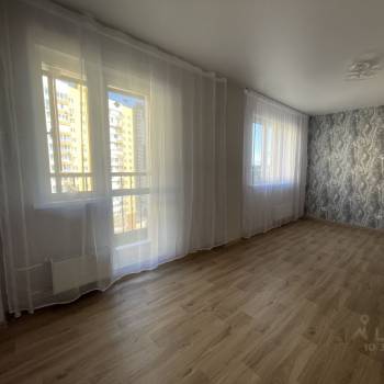 Продается 1-комнатная квартира, 32 м²