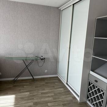 Сдается 1-комнатная квартира, 40,7 м²