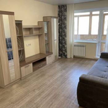 Сдается 1-комнатная квартира, 38 м²