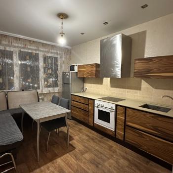 Сдается 1-комнатная квартира, 39,3 м²