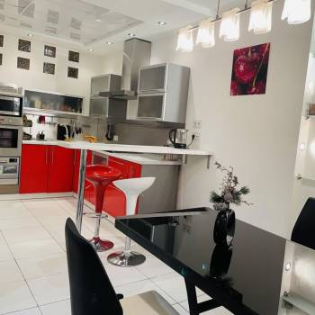 Сдается Многокомнатная квартира, 114 м²