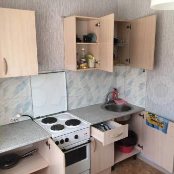 Сдается 1-комнатная квартира, 40 м²
