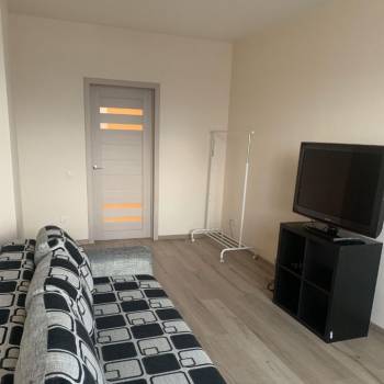 Сдается 1-комнатная квартира, 38 м²