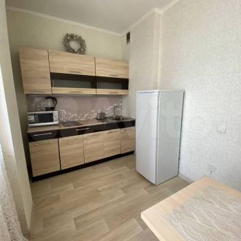 Сдается 1-комнатная квартира, 39 м²