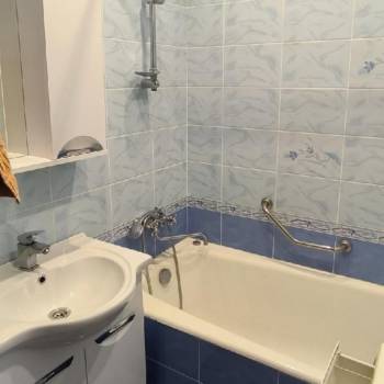 Сдается Многокомнатная квартира, 65 м²