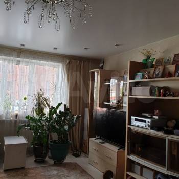 Продается Многокомнатная квартира, 80 м²