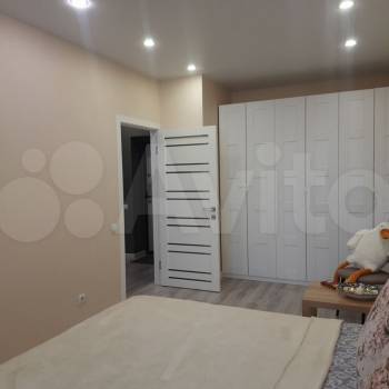 Продается 1-комнатная квартира, 40,4 м²
