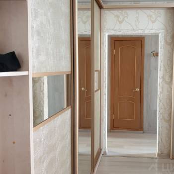 Продается Многокомнатная квартира, 80 м²