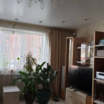 Продается Многокомнатная квартира, 80 м²