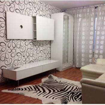 Сдается 1-комнатная квартира, 42 м²