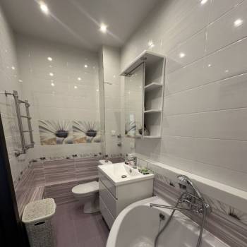 Продается 1-комнатная квартира, 40,4 м²