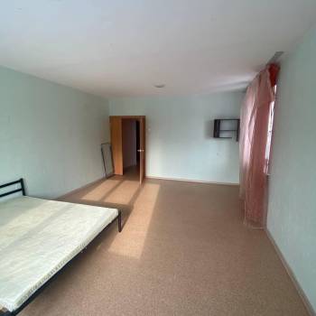 Сдается Многокомнатная квартира, 90 м²