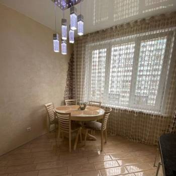 Сдается 2-х комнатная квартира, 72 м²