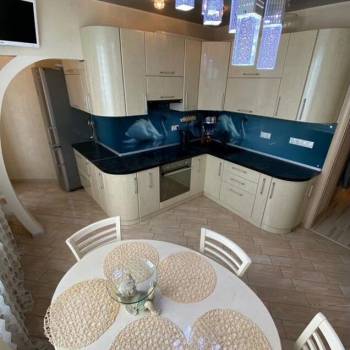 Сдается 2-х комнатная квартира, 72 м²