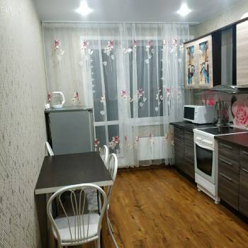 Сдается 2-х комнатная квартира, 65 м²