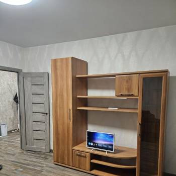 Сдается 1-комнатная квартира, 46 м²