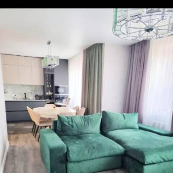 Продается Многокомнатная квартира, 117,2 м²