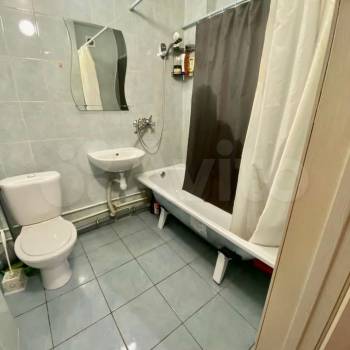 Продается 1-комнатная квартира, 49 м²