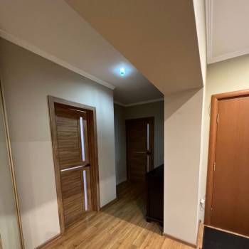 Продается Многокомнатная квартира, 117 м²