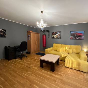 Продается Многокомнатная квартира, 117 м²