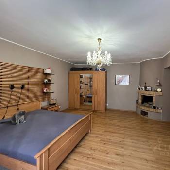 Продается Многокомнатная квартира, 117 м²