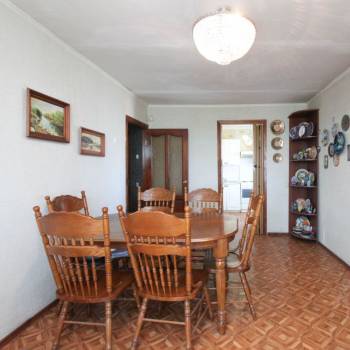 Продается Многокомнатная квартира, 77 м²